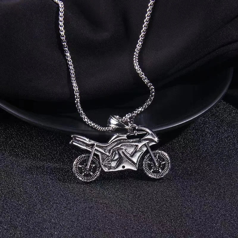 Fashion Punk Motorcycle Series Rider Stainless Steel Men Necklace Pendant Chain Fashion Retro Jewelry Gifts Wholesale Necklace