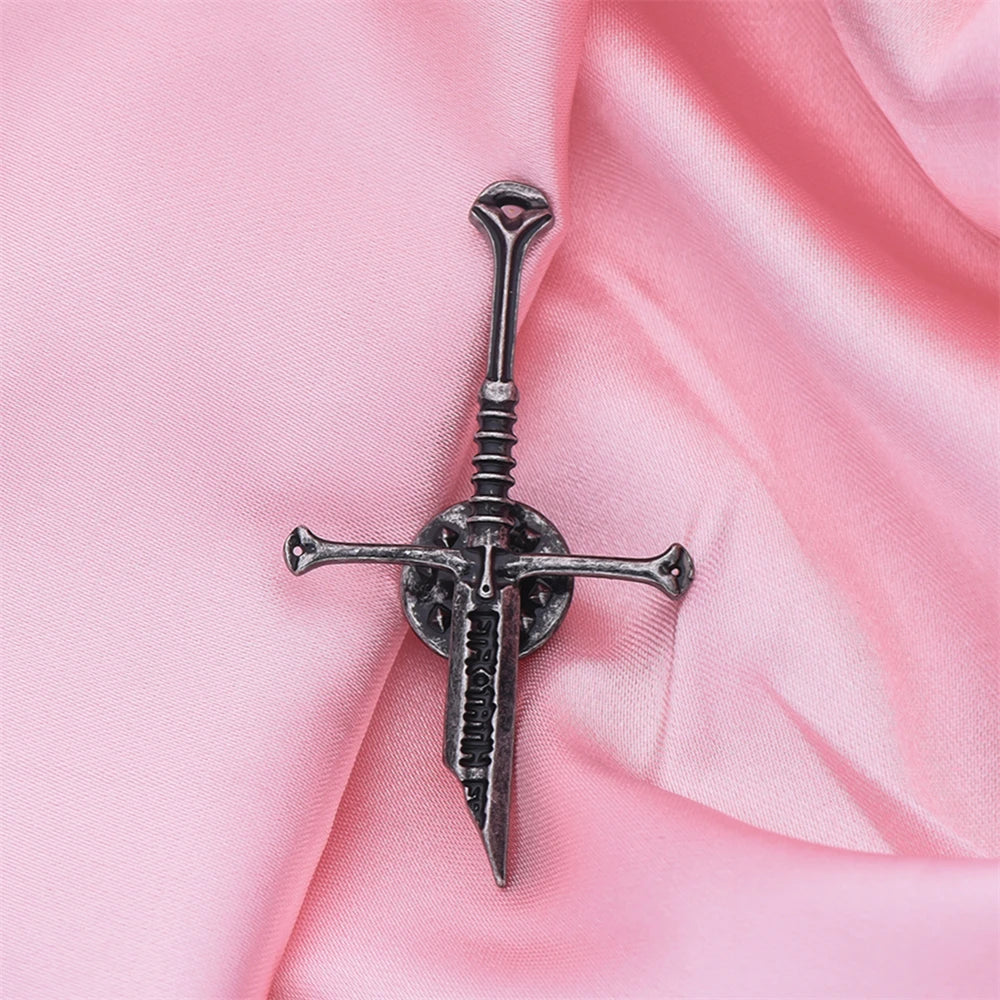 Lord of the Narsil Broken Sword Pin Movie Same Brooch Lapel Backpack Badge Cool Fashion Accessories Boys Men Fans Gift Jewelry